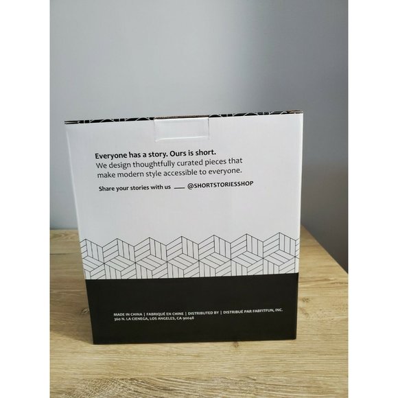 Short Stories- St_ries LED Indoor Planter White Brand New in Box - Picture 2 of 8